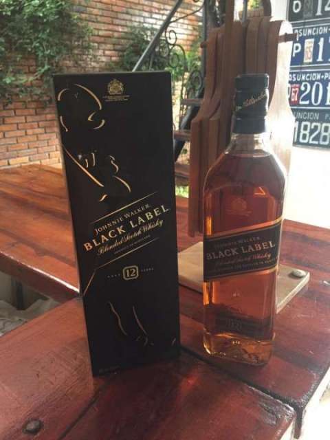 Johnnie Walker Etiqueta Negra Precio: Encuentra la Mejor Oferta en Mercadona para Disfrutar de este Exquisito Whisky
